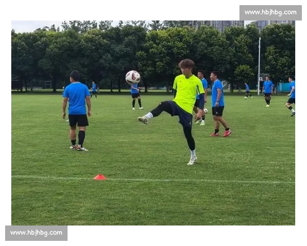 川超：宜宾 2-0 泸州取首胜 邹侑根赞反击精妙